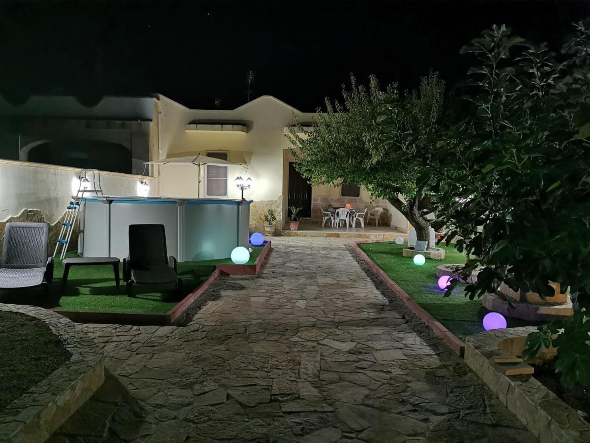 Villa Malese Порто Чезарео Екстериор снимка