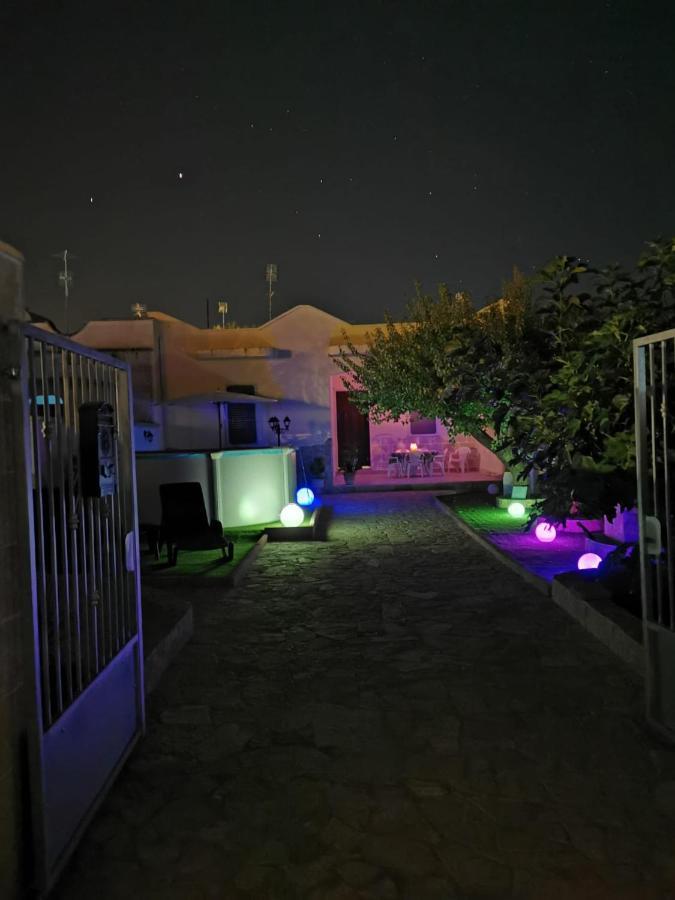 Villa Malese Порто Чезарео Екстериор снимка